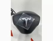 Подушка безпеки водія Тесла Модель 3